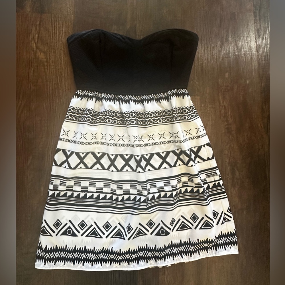 EUC Hurley strapless dress